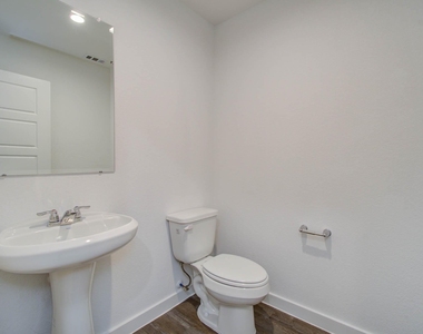 8922 Colicroot Drive - Photo Thumbnail 9