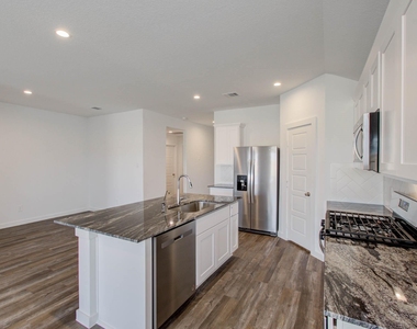 8922 Colicroot Drive - Photo Thumbnail 14