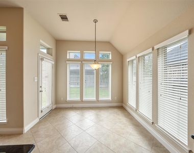 29022 Crested Butte Drive - Photo Thumbnail 8