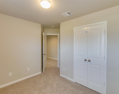 2213 Del Mar - Photo Thumbnail 8