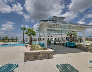 2213 Del Mar - Photo Thumbnail 27