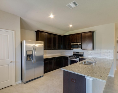 2213 Del Mar - Photo Thumbnail 14