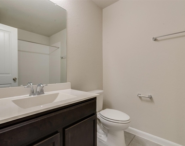 2213 Del Mar - Photo Thumbnail 24