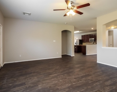 8610 Sunny Gallop Drive - Photo Thumbnail 4