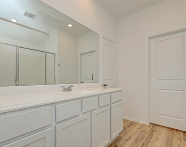 21343 Bering Reach Drive - Photo Thumbnail 17