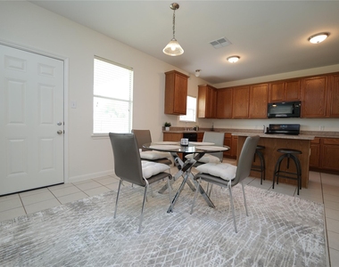1203 Lavender Shade Court - Photo Thumbnail 13