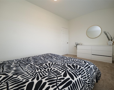 1203 Lavender Shade Court - Photo Thumbnail 25