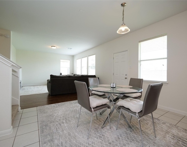 1203 Lavender Shade Court - Photo Thumbnail 19