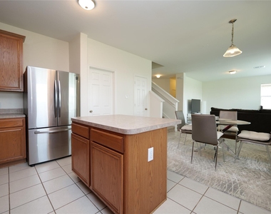 1203 Lavender Shade Court - Photo Thumbnail 18