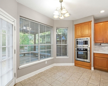 4307 Lakeshore Forest Drive - Photo Thumbnail 18