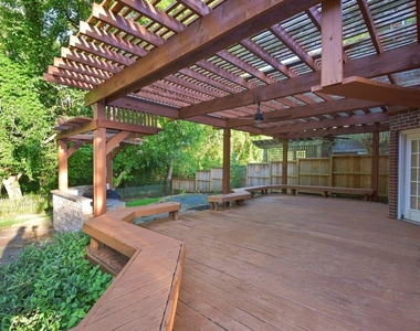 4307 Lakeshore Forest Drive - Photo Thumbnail 33