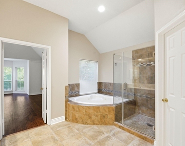 4307 Lakeshore Forest Drive - Photo Thumbnail 22