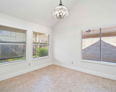 16054 Hidden Acres Drive - Photo Thumbnail 10