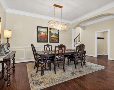 1502 Wimbledon Drive - Photo Thumbnail 10