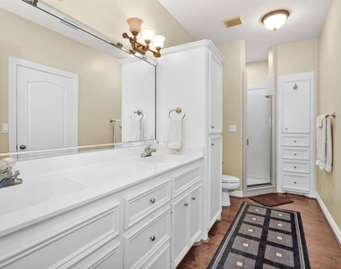 1502 Wimbledon Drive - Photo Thumbnail 7