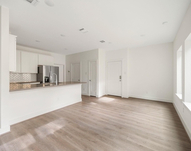829 Paul Quinn Street - Photo Thumbnail 1