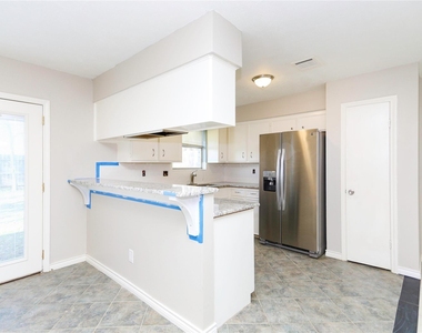 20814 Westgreen Court - Photo Thumbnail 8