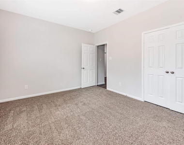 1206 Denison - Photo Thumbnail 11