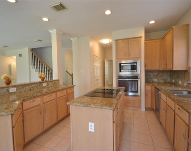 5007 Bellmead Drive - Photo Thumbnail 10