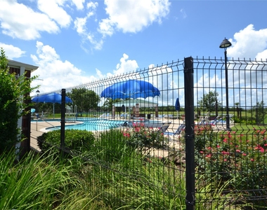 5007 Bellmead Drive - Photo Thumbnail 45