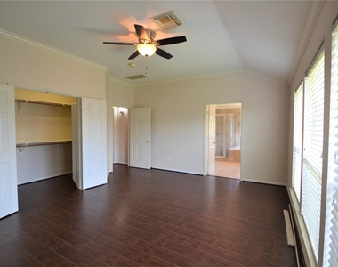 5007 Bellmead Drive - Photo Thumbnail 22