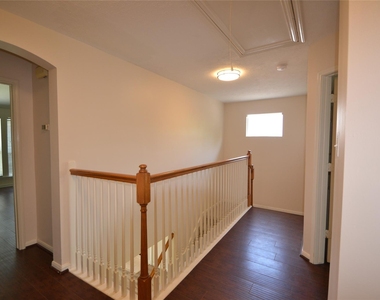 5007 Bellmead Drive - Photo Thumbnail 31