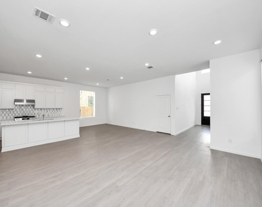 3040 Ash Ray Drive - Photo Thumbnail 35