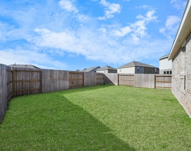 3040 Ash Ray Drive - Photo Thumbnail 7