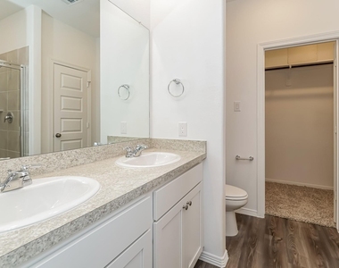 16750 Rover Lane - Photo Thumbnail 8
