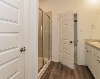 16750 Rover Lane - Photo Thumbnail 9