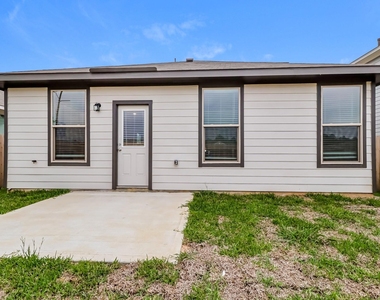 16750 Rover Lane - Photo Thumbnail 14