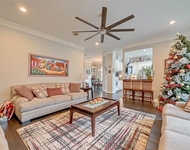 2650 Shady Acres Landing - Photo Thumbnail 10