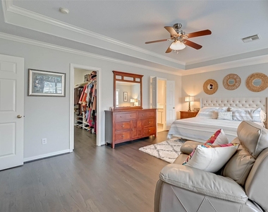 2650 Shady Acres Landing - Photo Thumbnail 27