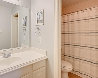 2650 Shady Acres Landing - Photo Thumbnail 25