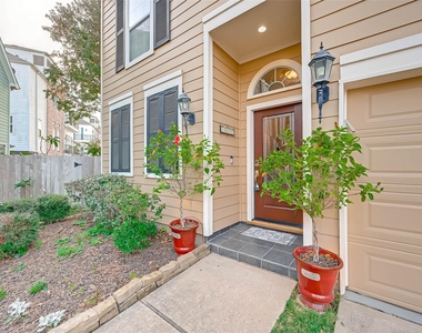 2650 Shady Acres Landing - Photo Thumbnail 2