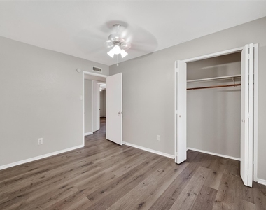 14034 Lourdes Drive - Photo Thumbnail 23