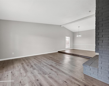 14034 Lourdes Drive - Photo Thumbnail 7