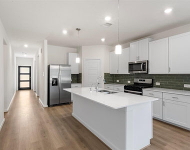 17926 Stone Terrace Court - Photo Thumbnail 8