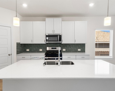 17926 Stone Terrace Court - Photo Thumbnail 9