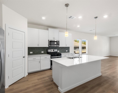 17926 Stone Terrace Court - Photo Thumbnail 10