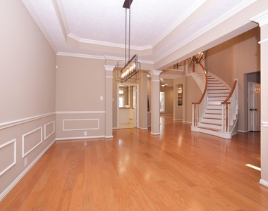 22 Villa Canyon Place - Photo Thumbnail 7