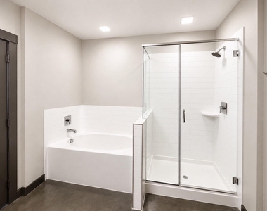 1111 N Durham Drive - Photo Thumbnail 9