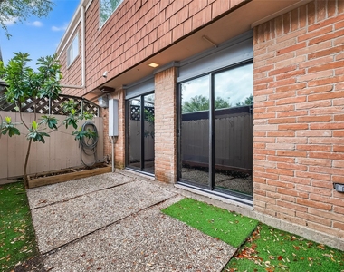 500 N Post Oak Lane - Photo Thumbnail 43