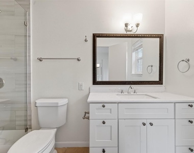 500 N Post Oak Lane - Photo Thumbnail 40