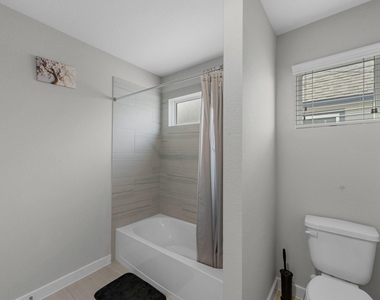 1569 Sunrise Gables Drive - Photo Thumbnail 27