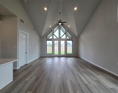 29710 Bur Creek Lane - Photo Thumbnail 6