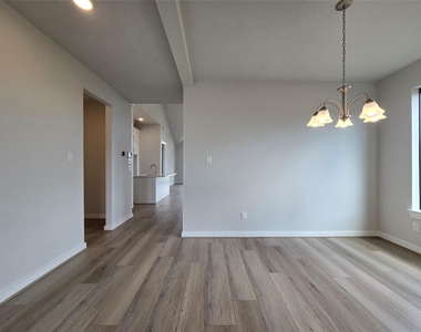 29710 Bur Creek Lane - Photo Thumbnail 17