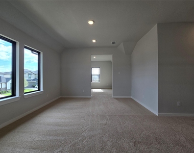 29710 Bur Creek Lane - Photo Thumbnail 14
