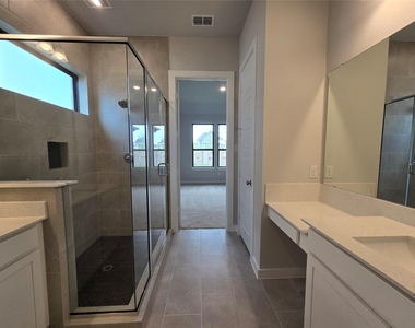29710 Bur Creek Lane - Photo Thumbnail 10