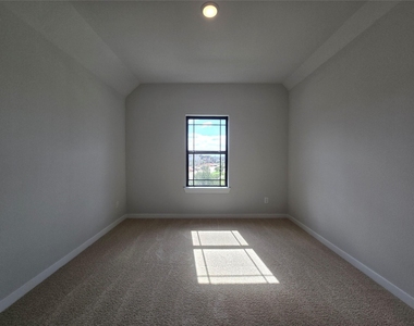 29710 Bur Creek Lane - Photo Thumbnail 9